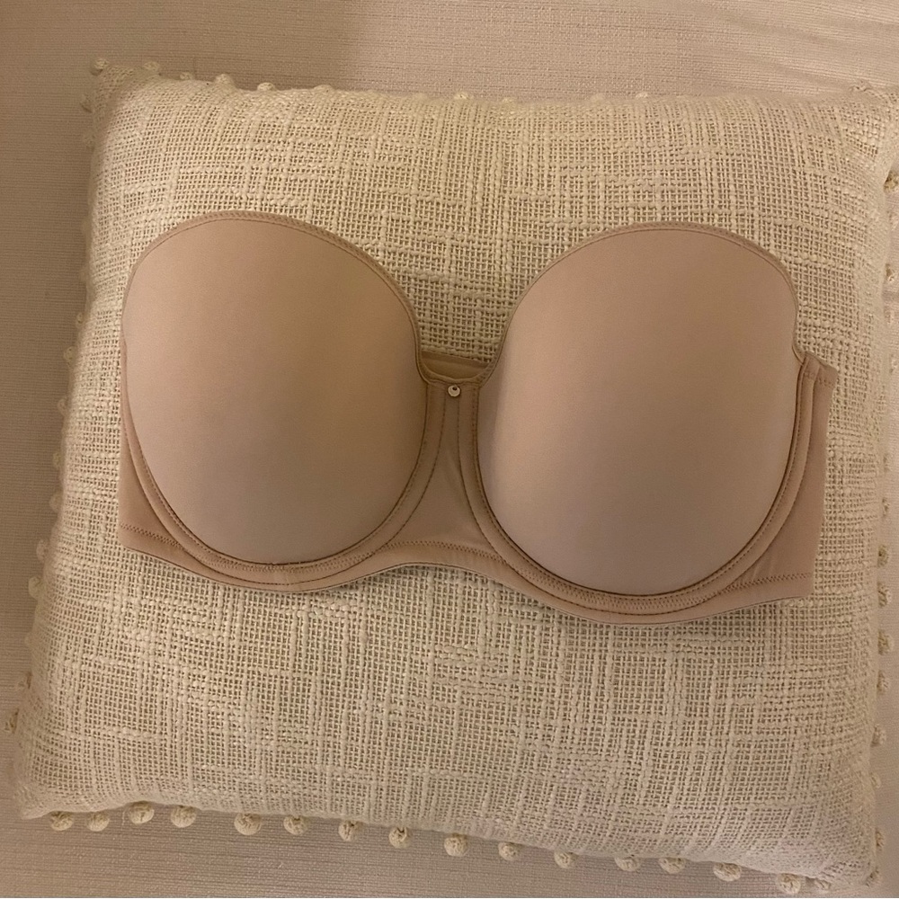 Fantasie Lingerie Aura Strapless Bra. Color Natural Beige.